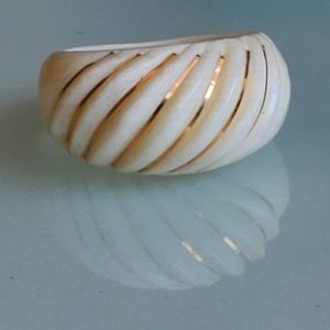 Vintage 14K Gold Bovine Bone Dome Band Ring Women's Size 6